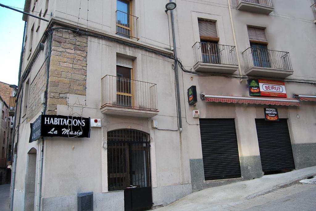 Hostal La Masia Manresa Esterno foto
